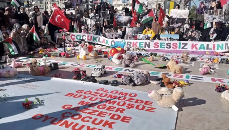 İsrail’in Gazze’ye yönelik saldırıları Antalya ve Isparta’da protesto edildi