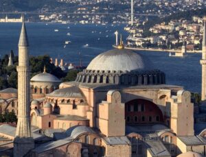 Ayasofya-i kebir Camii’nde yeni düzenleme 15 Ocak’ta başlıyor