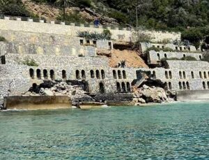 Alanya Ulaş’ta tarih yerle bir oldu