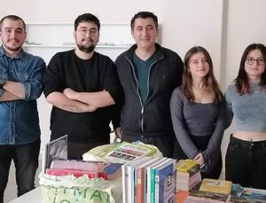 Geleceğin turizmcileri 23 Nisan’da köy okuluna kitap topladılar