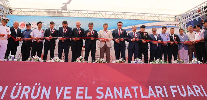 Alanya’da İşyurtları Ürün Ve El Sanatları Fuarı açıldı