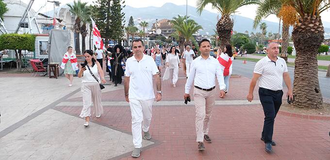 Gürcistan ile dostluk rüzgarı estiren festival büyüledi